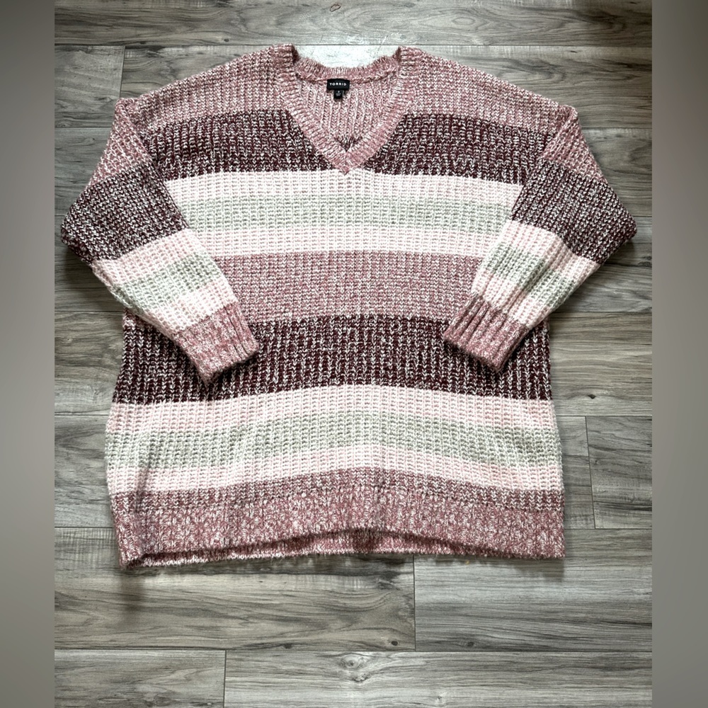 Torrid Women's Beautiful V-Neck‎ Striped Sweater Size 3X Pink, Burgundy, Cream